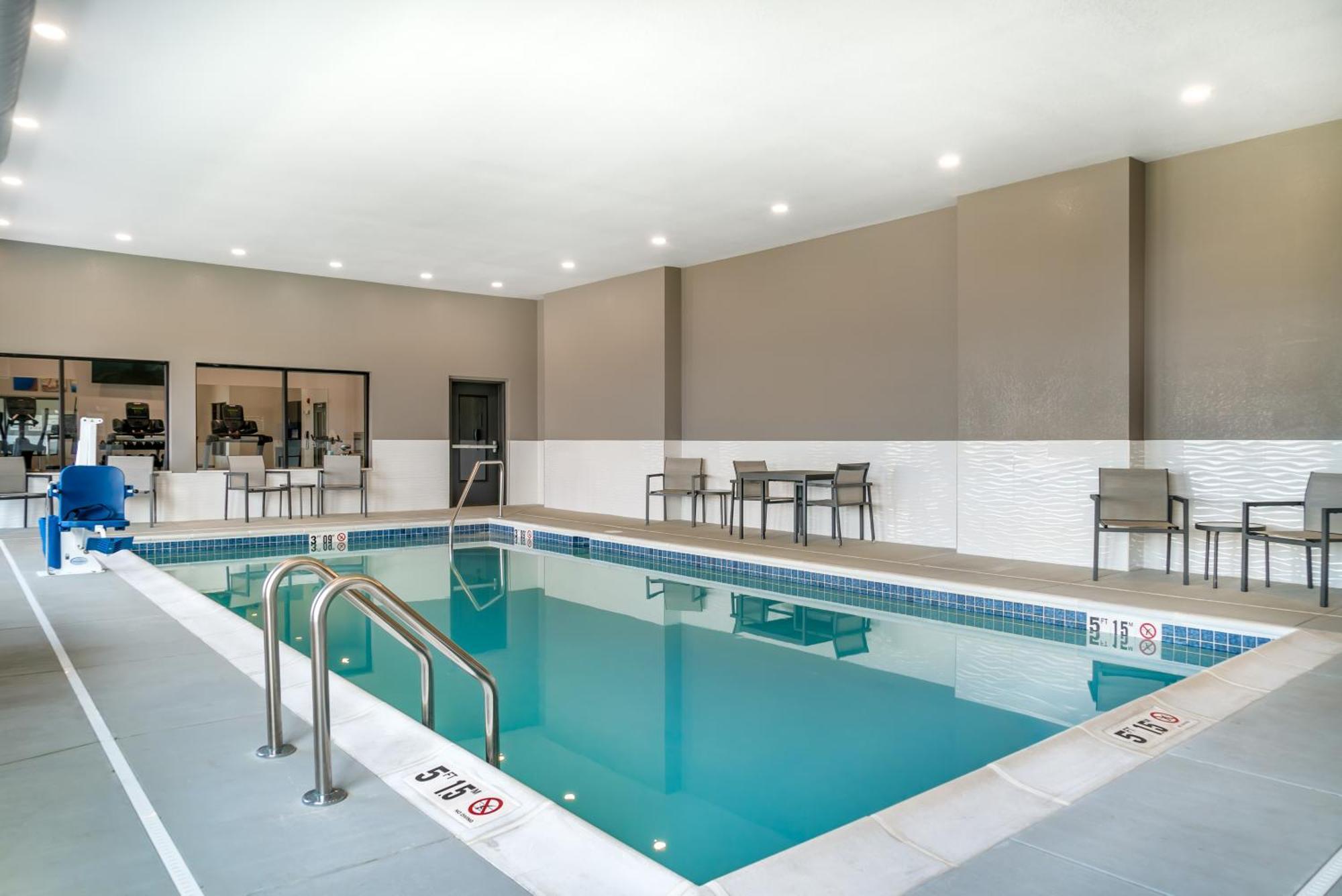 Comfort Inn & Suites Adrian Zewnętrze zdjęcie